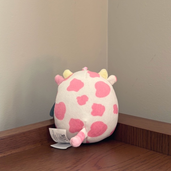 NWT Squishmallows 8" + Clip Evangelica the Cow (Fuzzy Belly) US Exclusive LOT - Picture 10 of 15